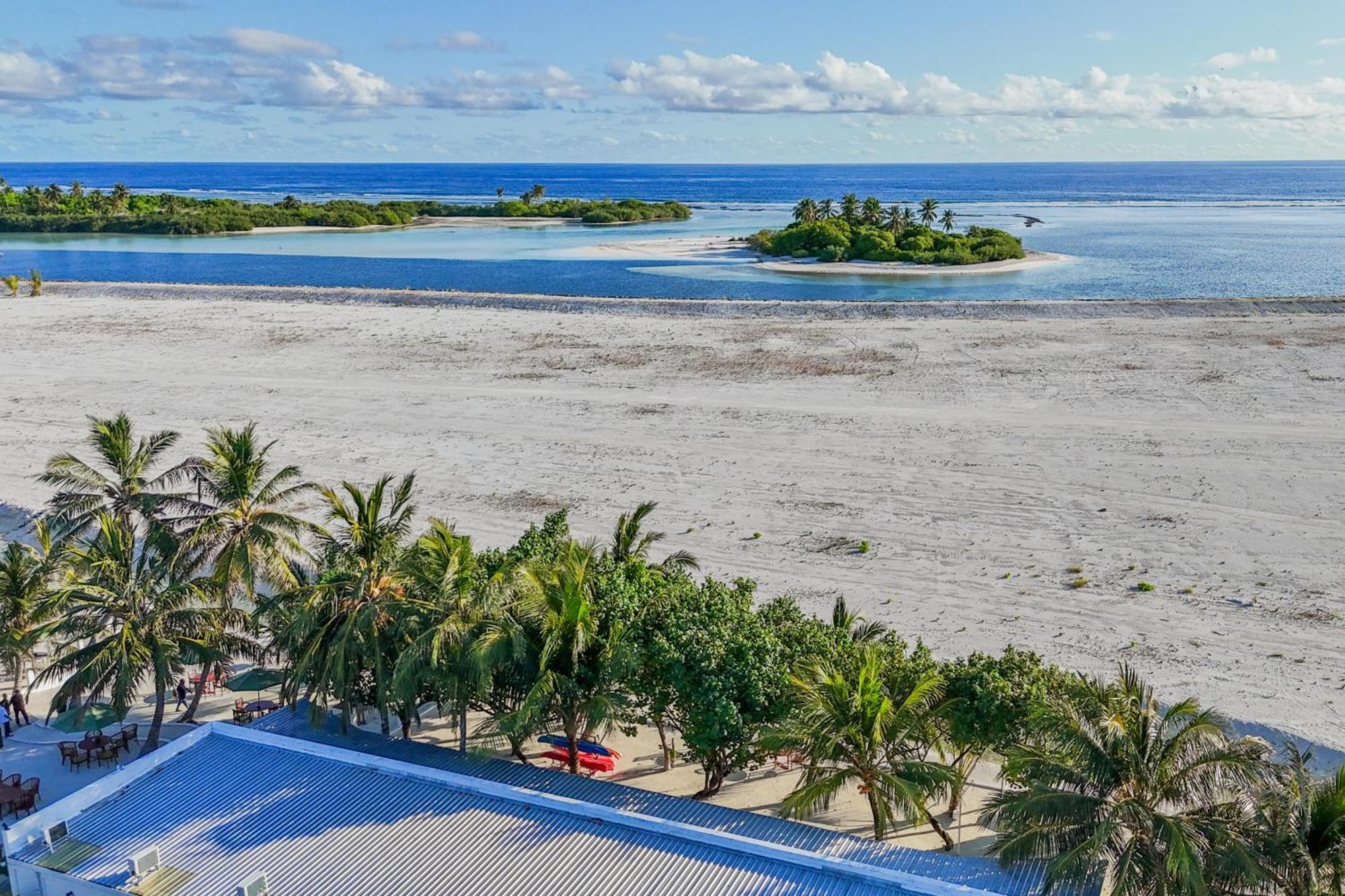 Wave Sound By 3S Maldives Hotel Addu Atoll Kültér fotó